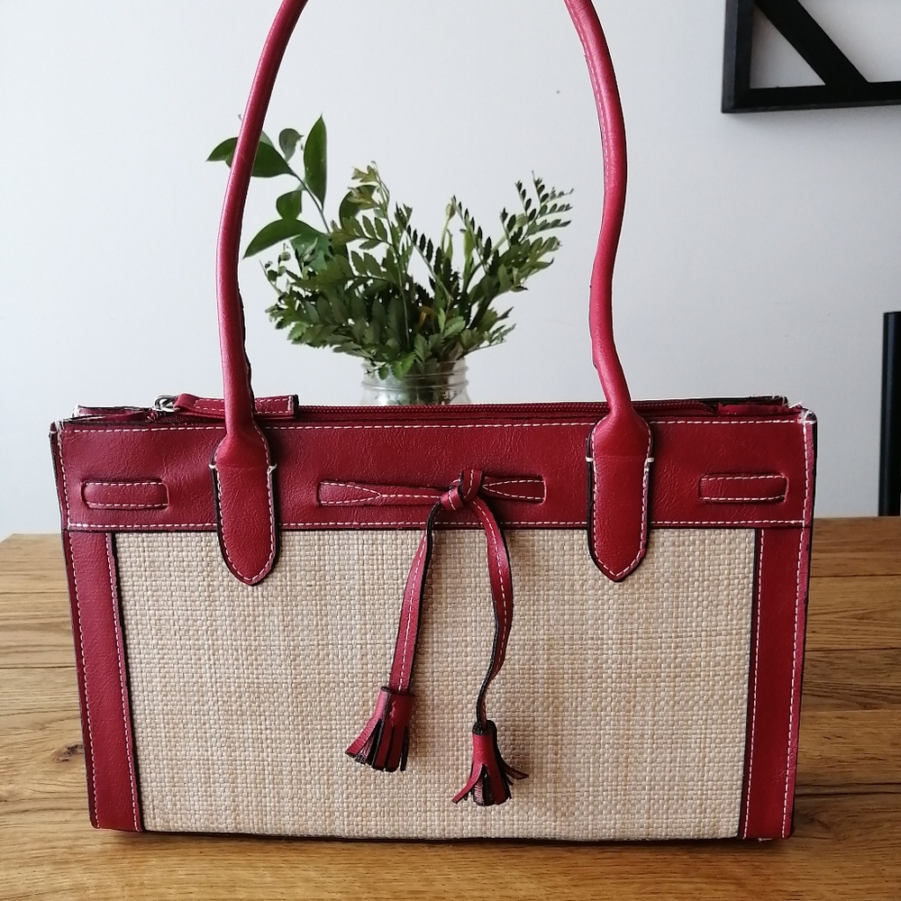 KS18 red and beige bag with long handle